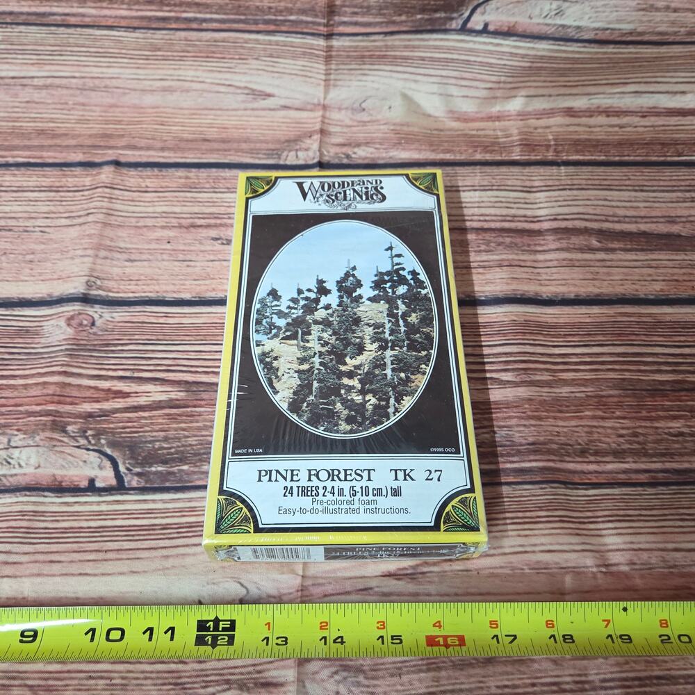 Woodland Scenics pine forest 24 2-4inch trees sealed TK27